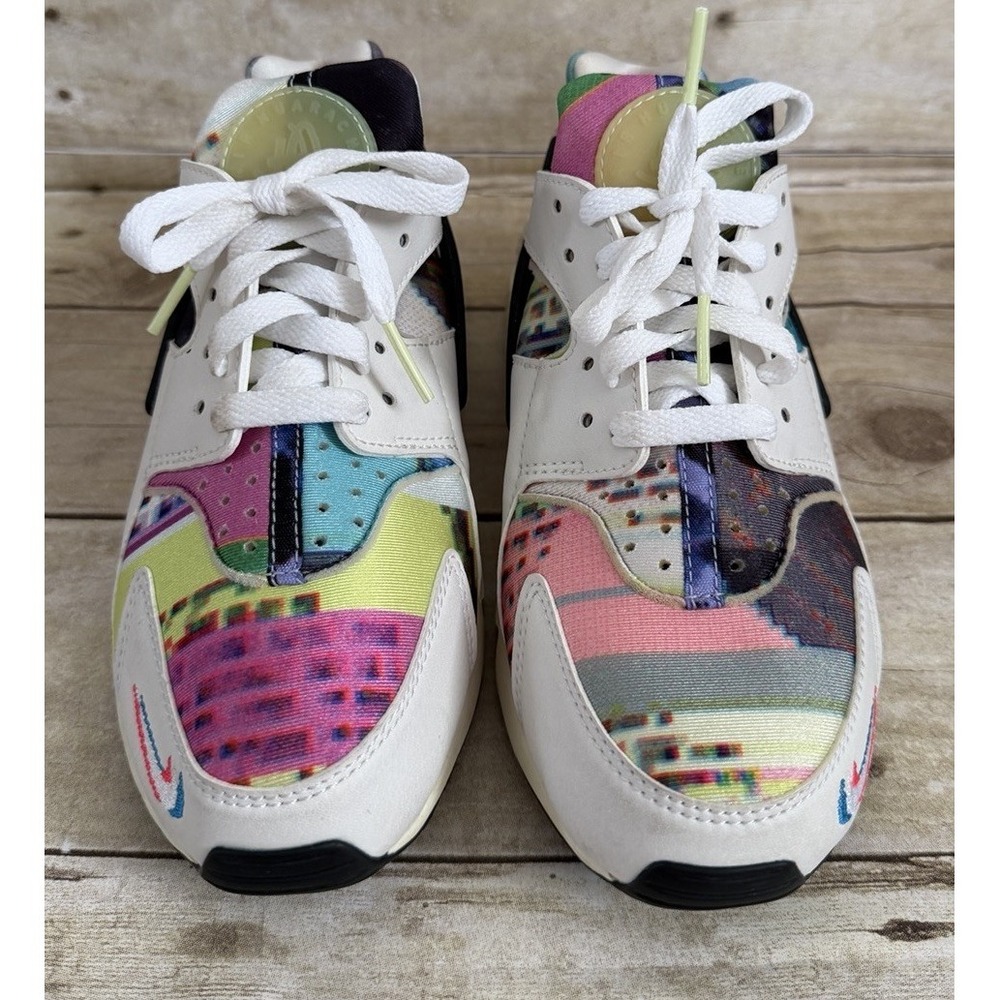 Nike Air Huarache SE Pixel Game Women's Size 7 Multi-Color DX3264-902